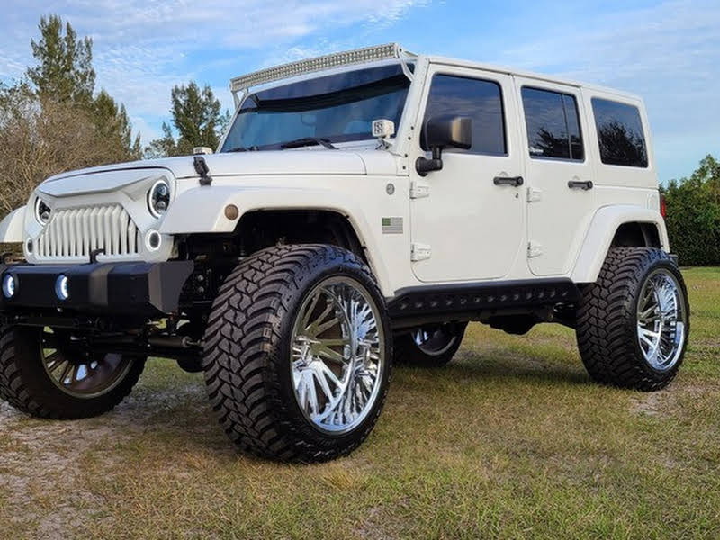 Jeep Wrangler for hire in Lake Placid - Vinty