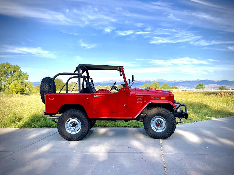 Toyota FJ40 Landcruiser for hire in Denver Vinty